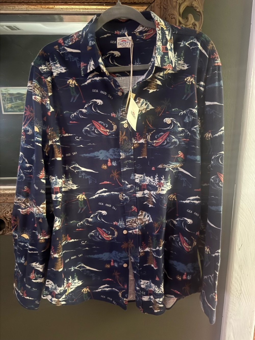 Faherty Navy Scenic Print Long-Sleeve Button-Up Shirt